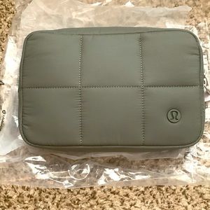 Lululemon Quilted Large Belt Bag. Extended strap. Brand New. Color: Gray Sage